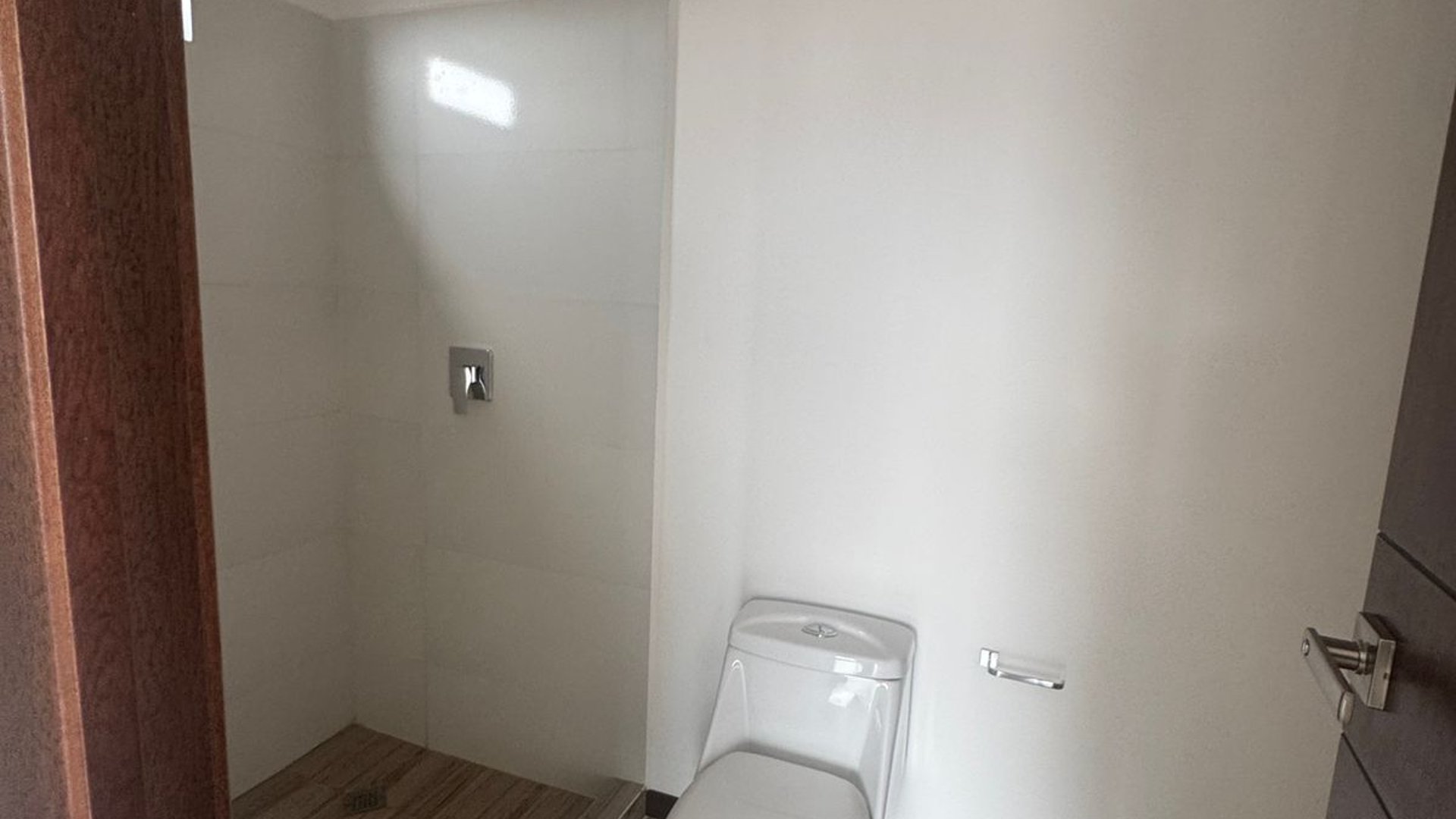 Apartamento para inversión  en zona 10 - 3 habitaciones Ref-6020 - Miniatura 8