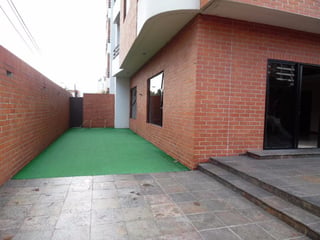 APARTAMENTO AMOBLADO ZONA 10 - 2
