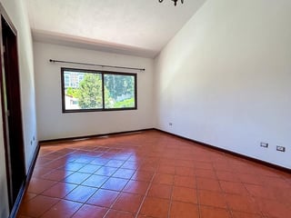 Casa en Renta de 3 dormitrorios en Santa Catarina Pinula - 5