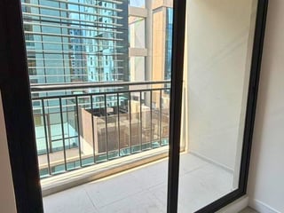 APARTAMENTO AMPLIO Y MUY BIEN UBICADO 2 HABITACIONES ZONA 10 EDIF. BONADIEZ - 3