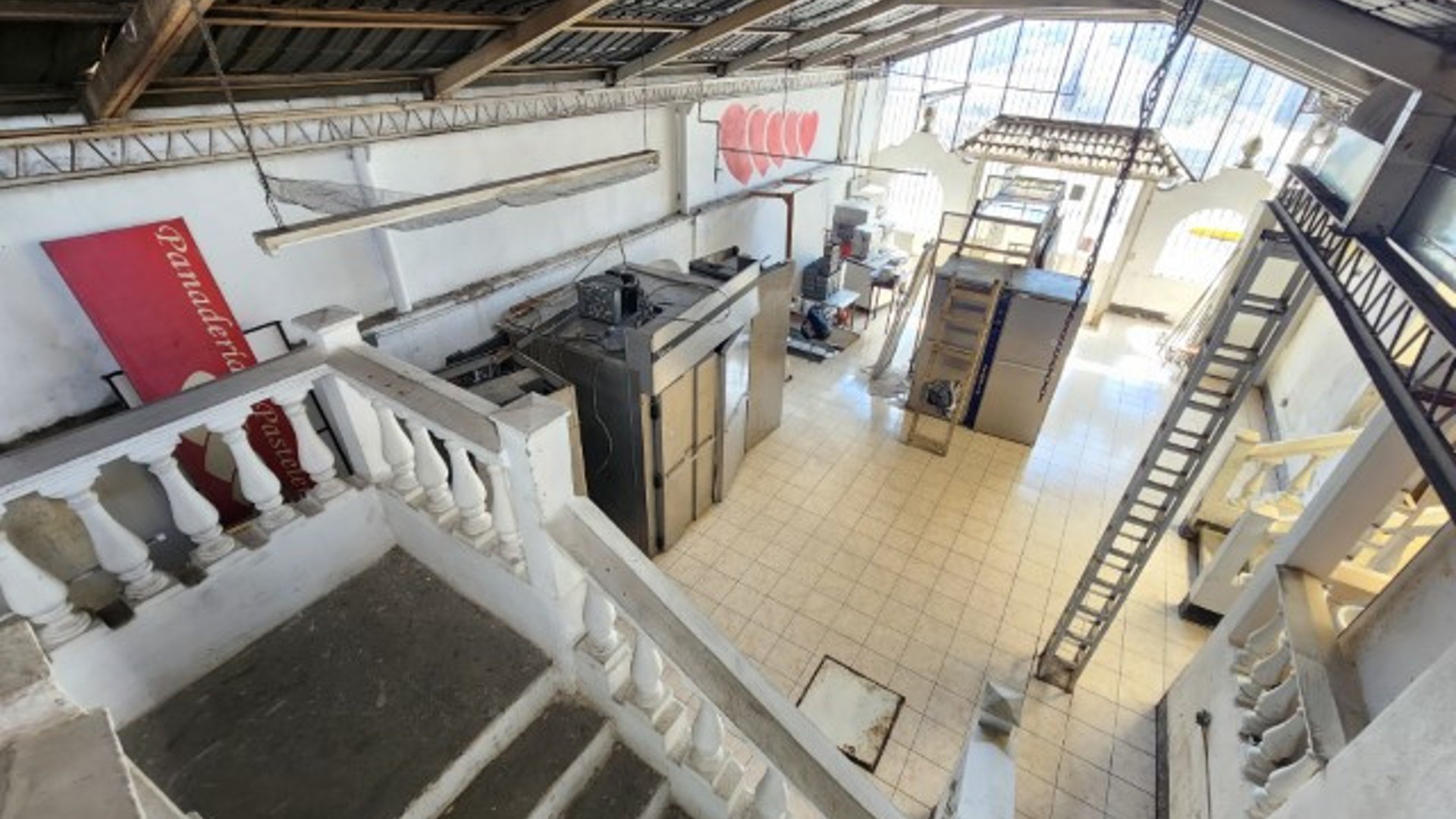 Propiedad en Renta Negocio-Oficina-Bodega San Cristóbal