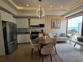 Apartamento en venta en zona 13 a una cuadra de Las Américas. - 2