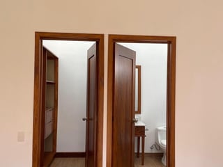 Exclusiva Casa en Club Residencial Los Franciscanos en Renta Antigua - 4