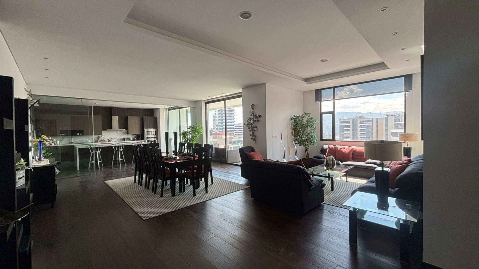 Apartamento en Alquiler / Venta Edificio Echo, zona 14