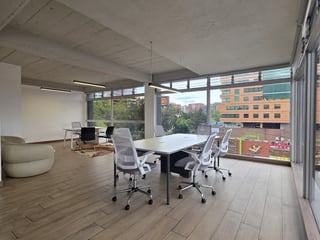 Oficina Corporativa RENTA Nivel completo Américas Z.13 - 5