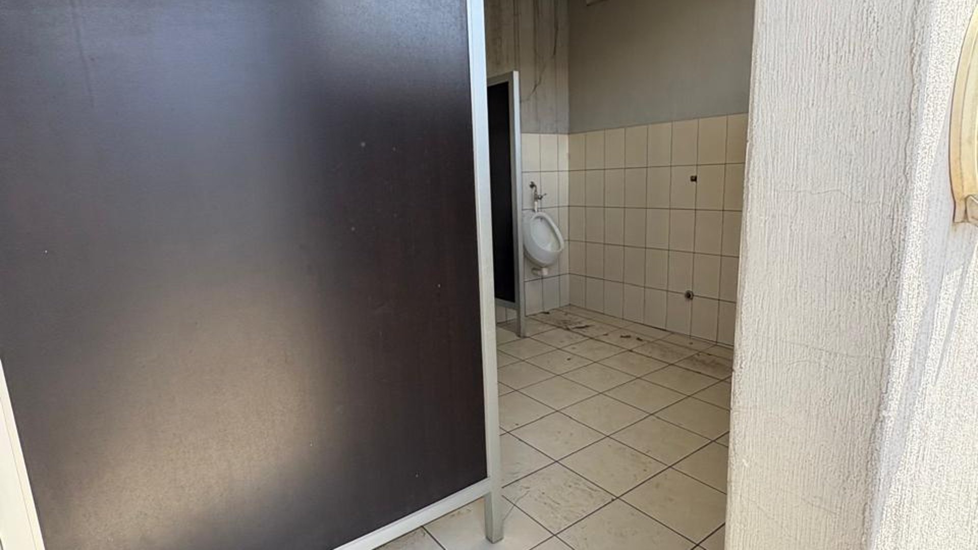 Bodega en venta-renta en Zona 6 Mixco - Miniatura 19
