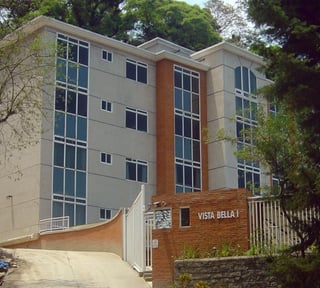 📍 APARTAMENTO EN RENTA AMUEBLADO – 3 HAB | VISTA BELLA I | KM 9.5CAES