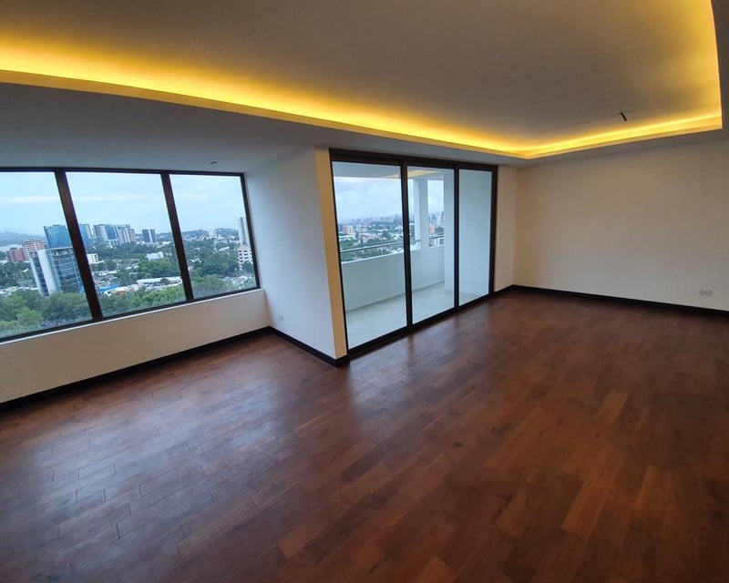 VENDO PENTHOUSE EN ZONA 15 EDIFICIO LIV