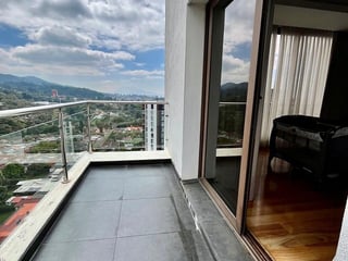 Penthouse en Venta con Vista a los Volcanes – Vista Hermosa II, Zona 15 - Image 4
