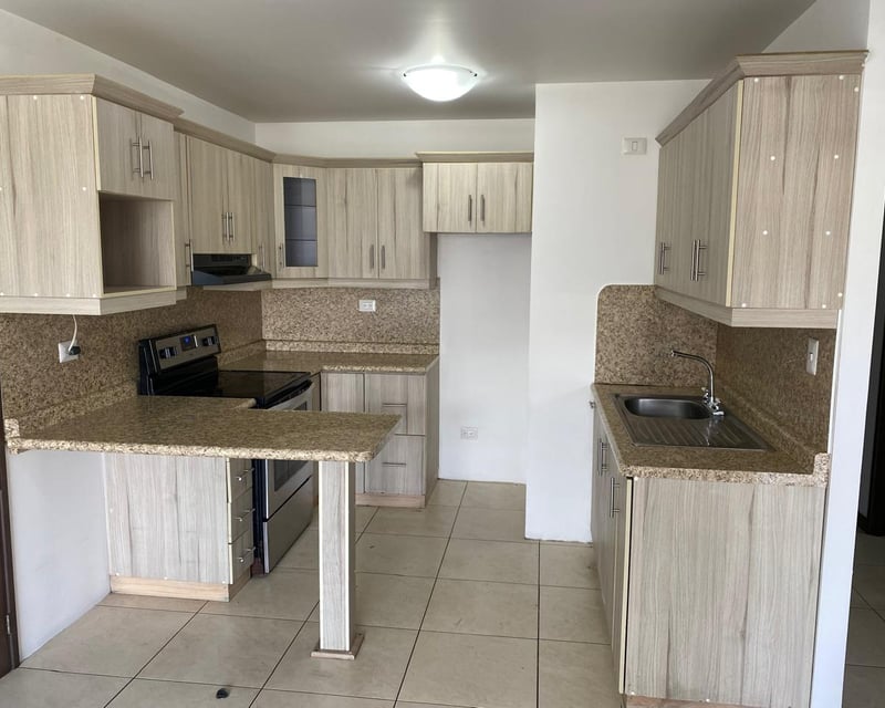 Apartamento en Edificio Portico zona 7 - 3 habitaciones Ref-5876