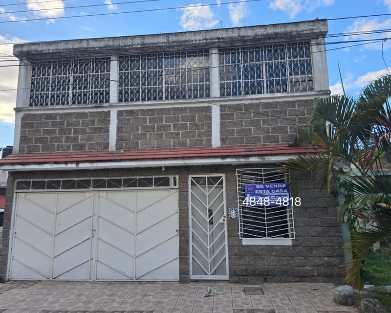 Venta de cómoda casa ubica en Condominio Ribera del Rio, ubicada en San Miguel Petapa.