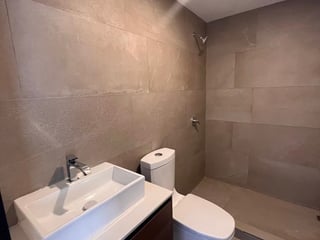 APARTAMENTO CON JARDÍN - Image 3