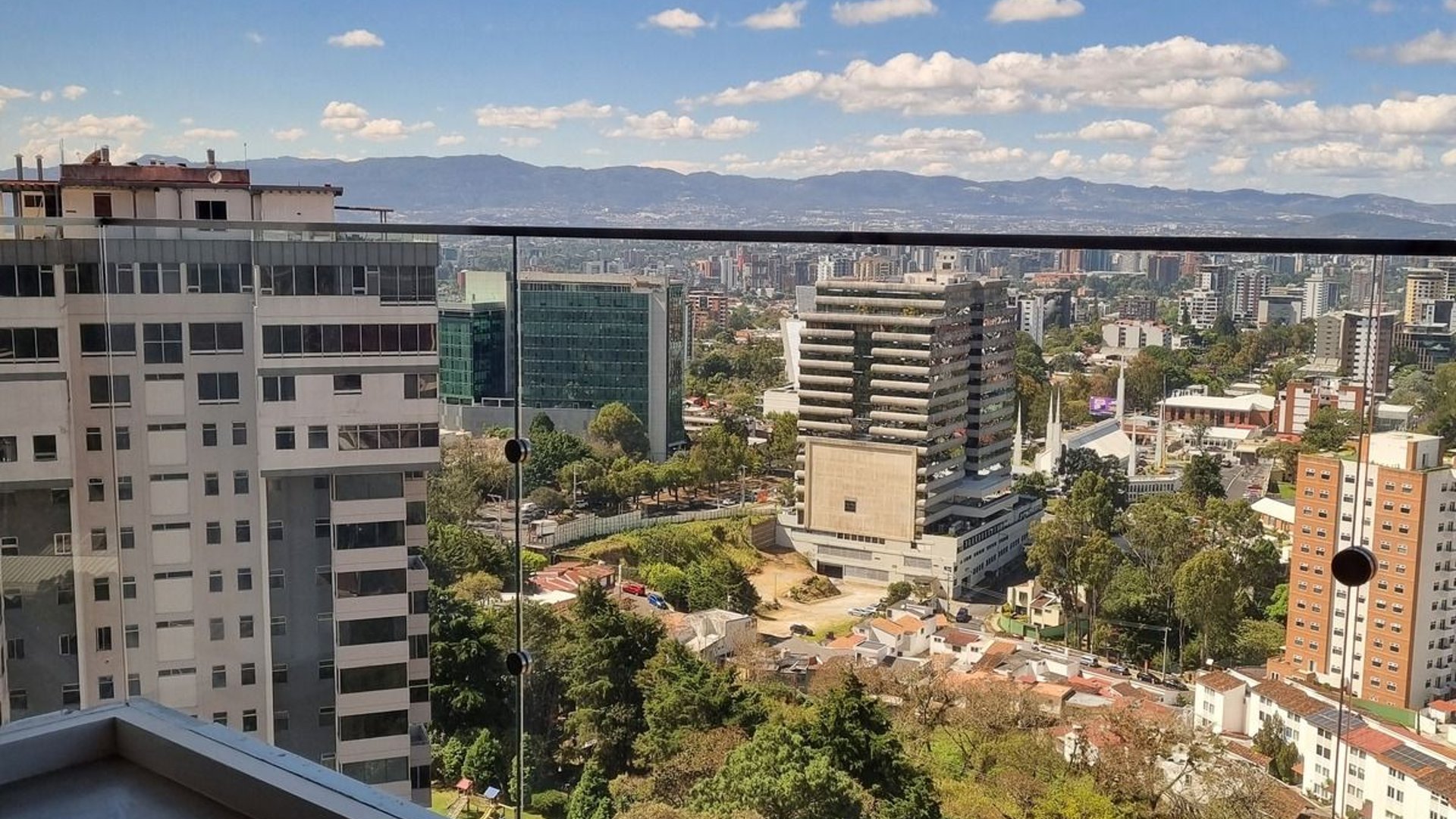 APARTAMENTO EN ALQUILER EN ZONA 15 SAN LAZARO - Miniatura 20