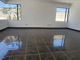 Preciosa Casa En Venta En Pinares San Cristóbal,Zona 8 Mixco - 3