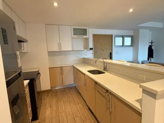 Apartamento de 3 habitaciones en renta con linea blanca Z10 Ref-5336 - 2