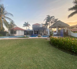 PUNTA VELAS CASA EN VENTA