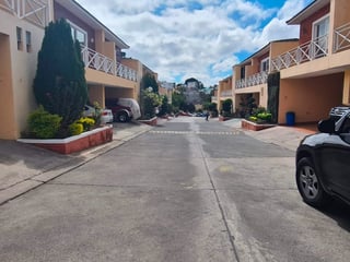 Vendo Linda Casa en Condominio La Fontana, Zona 4 Mixco - 2
