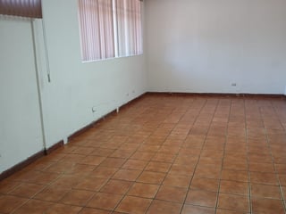 Oficina en Alquiler en Zona 10 - 3