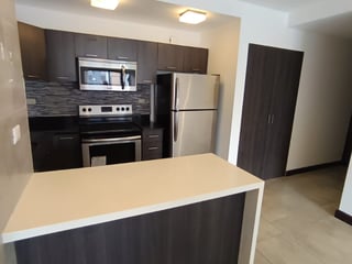 📍 APARTAMENTO EN VENTA – 3 HAB + LÍNEA BLANCA | NEO 1 | ZONA 10 - 2