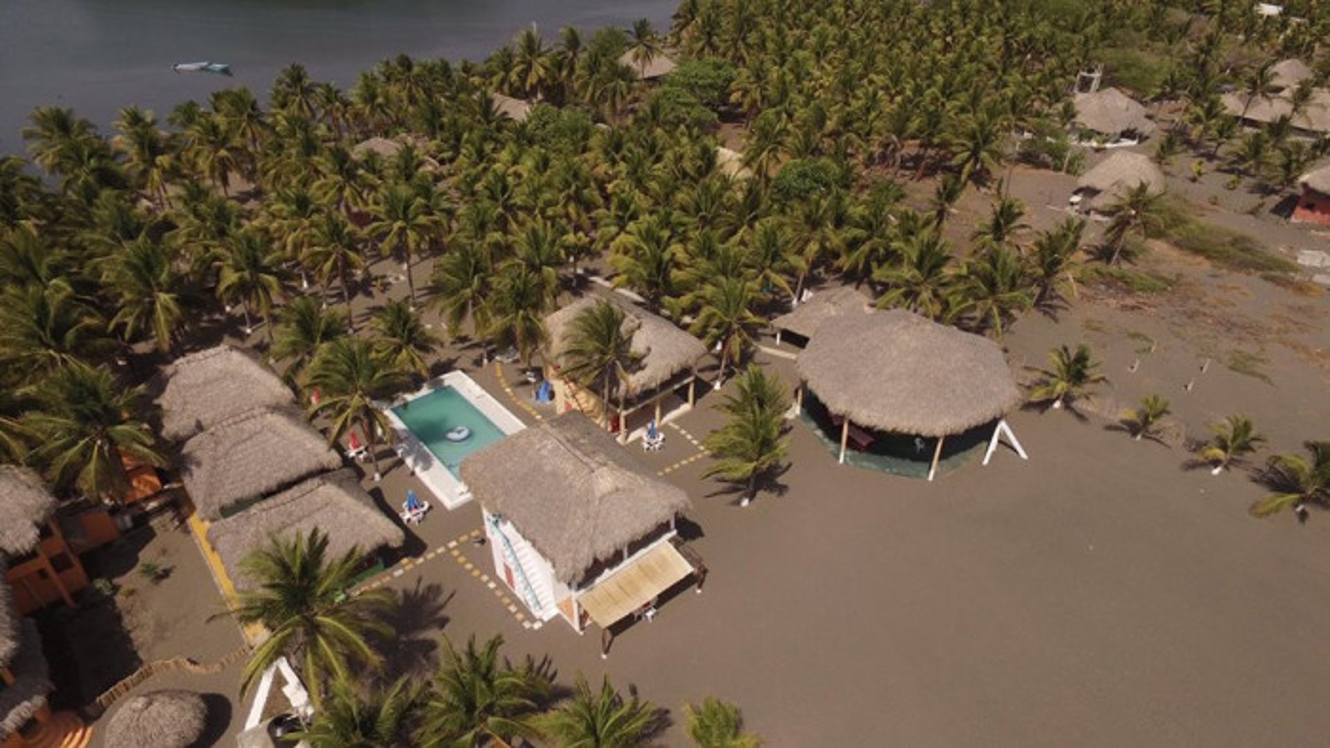 Hermoso Terreno Hotel en las Lisas Barra del Jiote - Miniatura 21