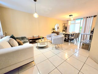 CASA EN RENTA Y VENTA EN CASCADAS DE VH IV, ZONA 16, 4 HABITACIÓNES‼️ - 2