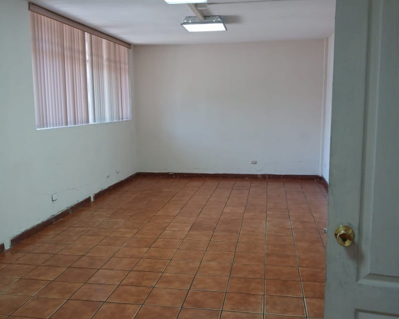 Oficina en Alquiler en Zona 10