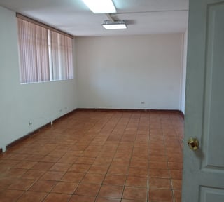 Oficina en Alquiler en Zona 10