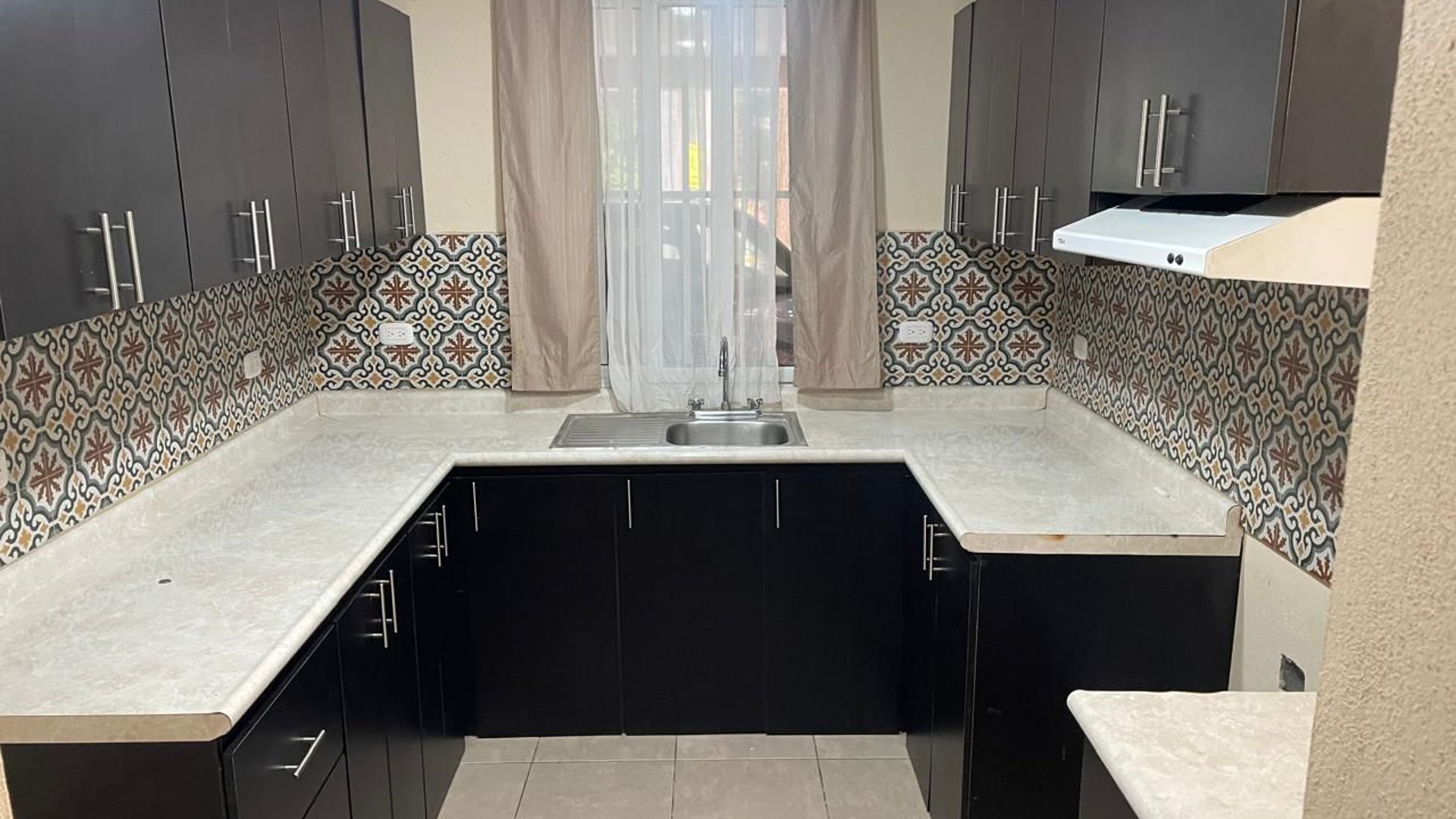 Casa en venta en Condominio Valle Real San Lucas Sacatepequez - Miniatura 7