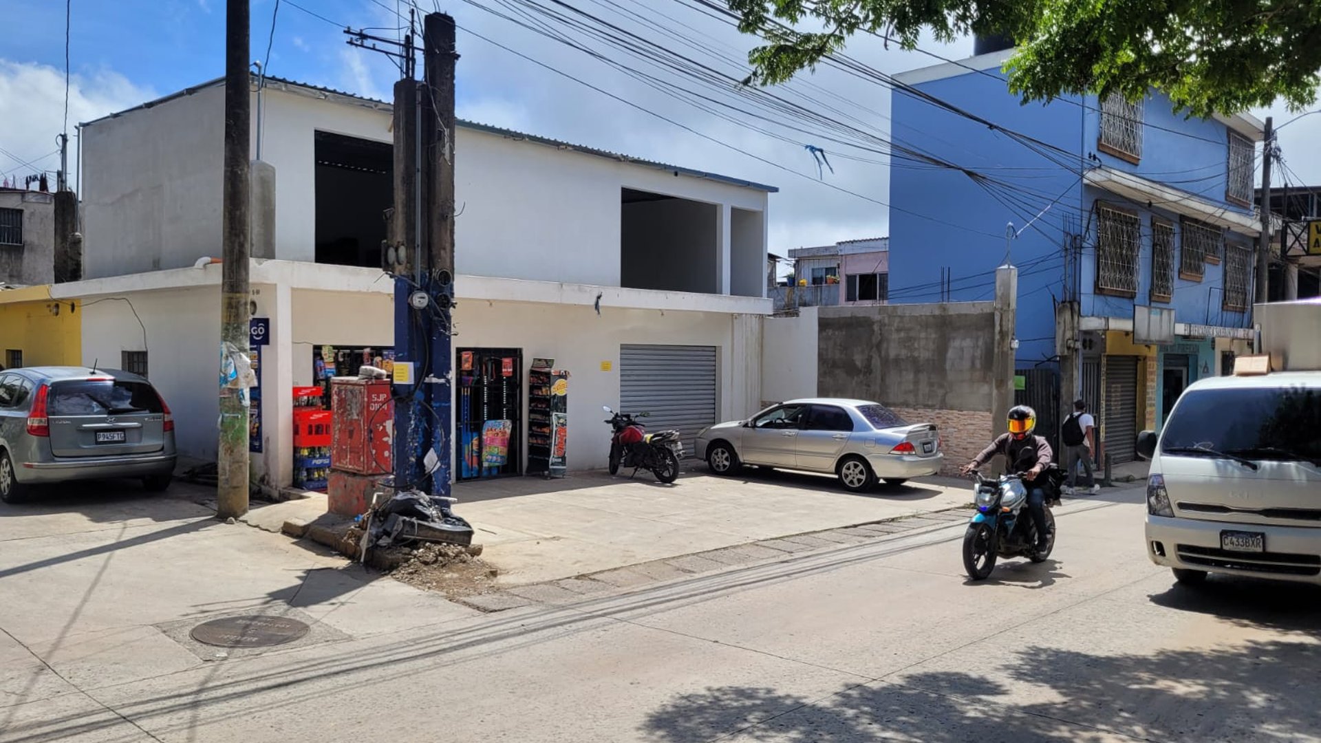 Local comercial renta en viá principal San José Pinula