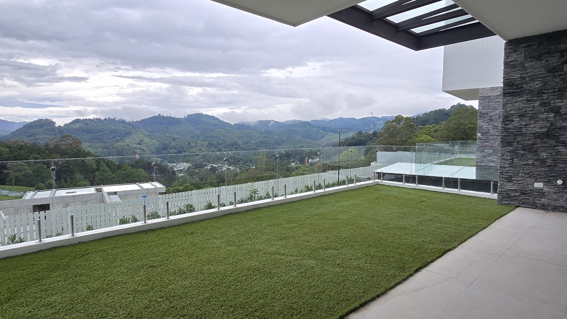 En venta exclusiva casa el Pulte Zona 16 Guatemala