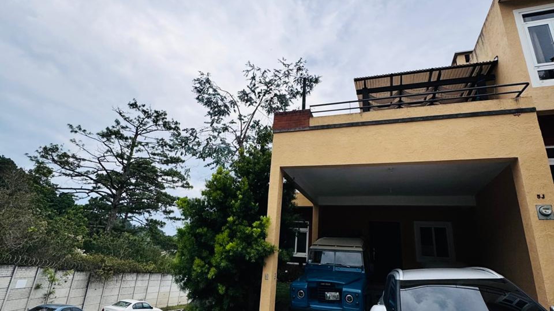 ???? CASA EN RENTA – 3 HAB + JARDÍN AMPLIO | BOSQUES DE ARRAZOLA - Miniatura 2