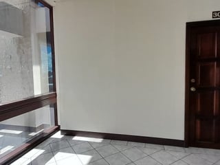 Oficina en Renta Sobre la Roosevelt Zona 7 - 4