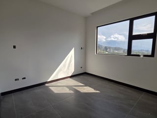 Apartamentos en Venta Zona 15 Nivel Alto - 2