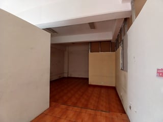 Local en Renta ideal para oficina o Academia en Zona 12 - 5