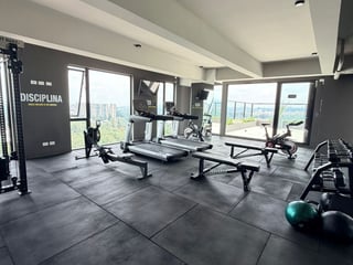 APARTAMENTO EN RENTA | EDIFICIO TOMUS | ZONA 15 - Image 3