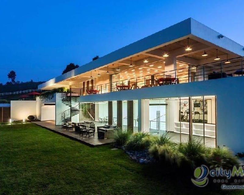 Moderna Casa Construccion El PULTE Zona 16 Guatemala