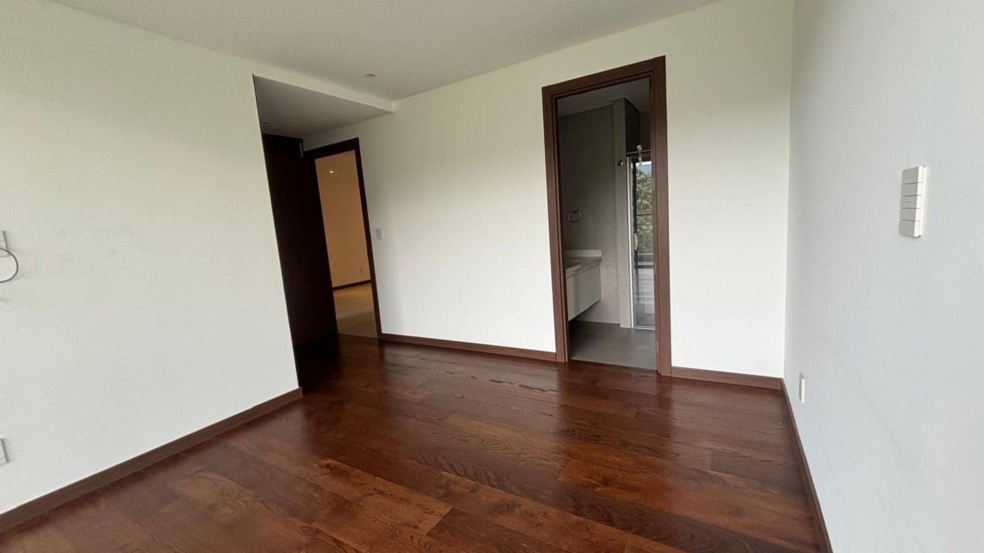 Apartamento en Alquiler / Venta Edificio Azores zona 15 VH2 - Miniatura 11