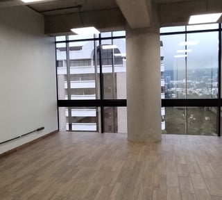 Oficina venta en zona 14 para inversión! rentada