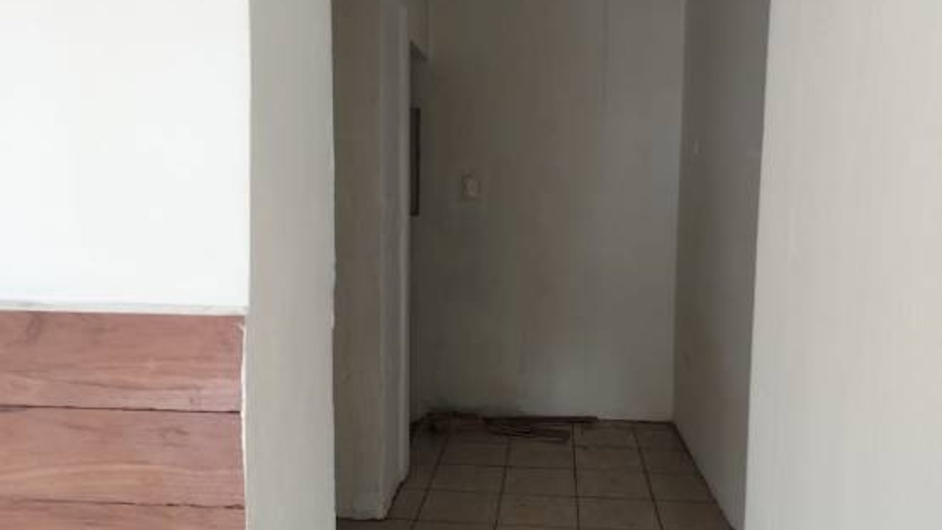 Local en Renta, Zona 07 (R10424) - Miniatura 3