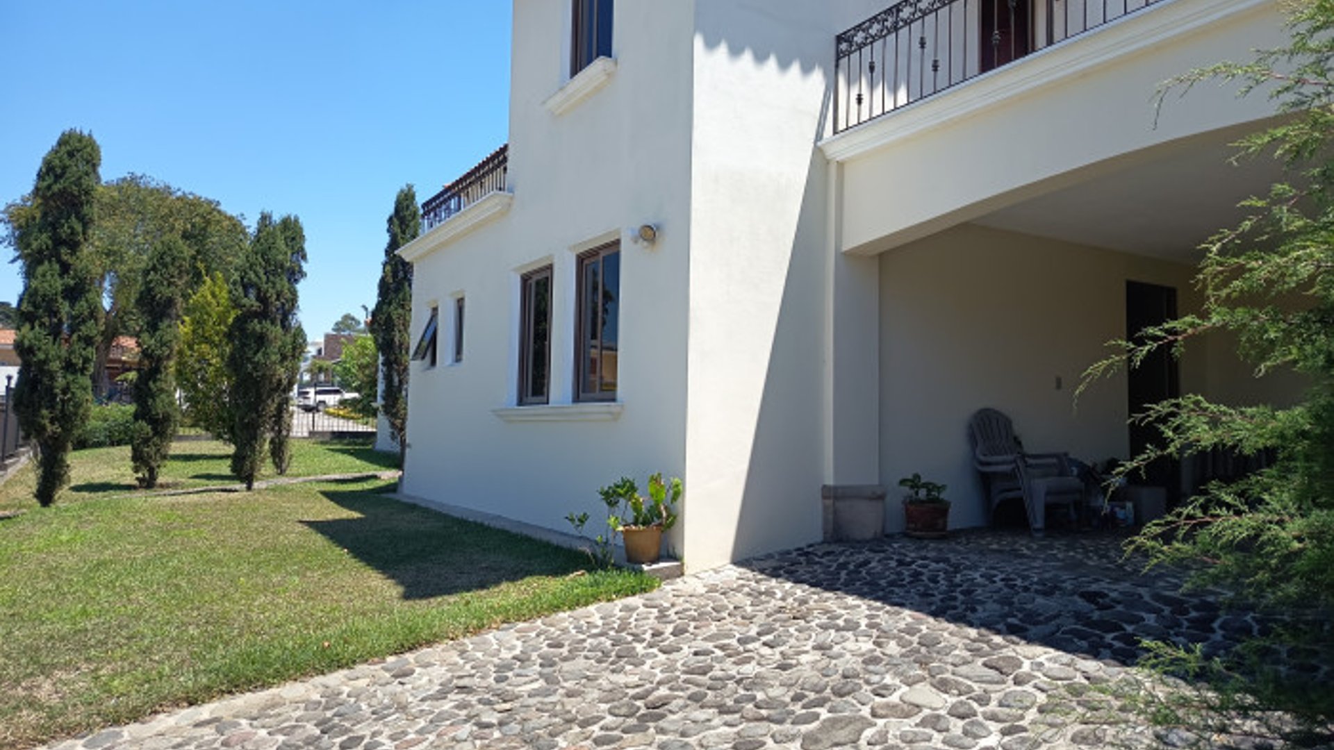 Casa Grande en Venta en Carretera al Salvador km. 25