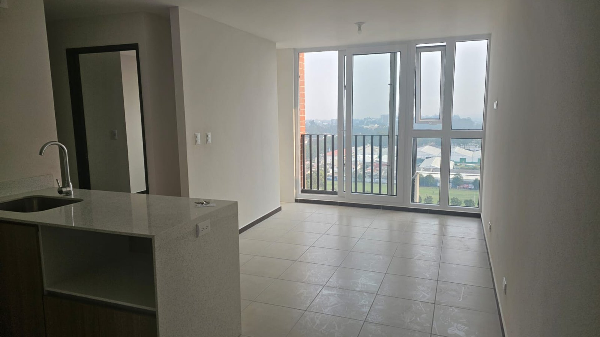 Apartamento en Venta | 2 Hab | 2 Parqueos | Parque San Jorge Zona 11, Guatemala (+1) ilj