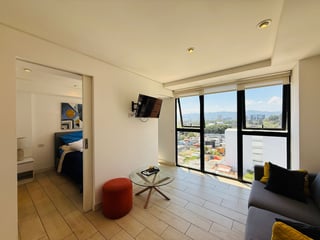 ALQUILER DE APARTAMENTO AMUEBLADO - QUO, ZONA 4 - 4