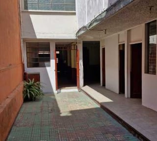 Casa grande en Venta/Alquilo ideal para hotel, oficinas, colegio en z2
