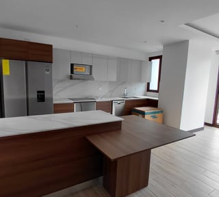 Apartamento en Renta de 3 dormitorios en zona 13