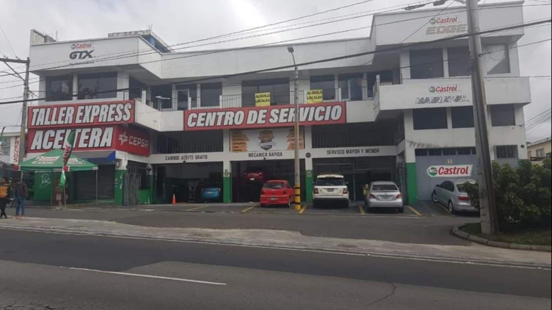 Local Comercial ubicado sobre la  Calzada San Juan Z 7