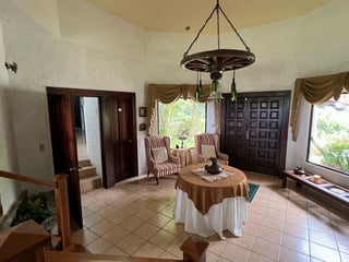 Venta casa a desniveles con jardín en Km 14.5 CAES dentro de Muxbal - 5