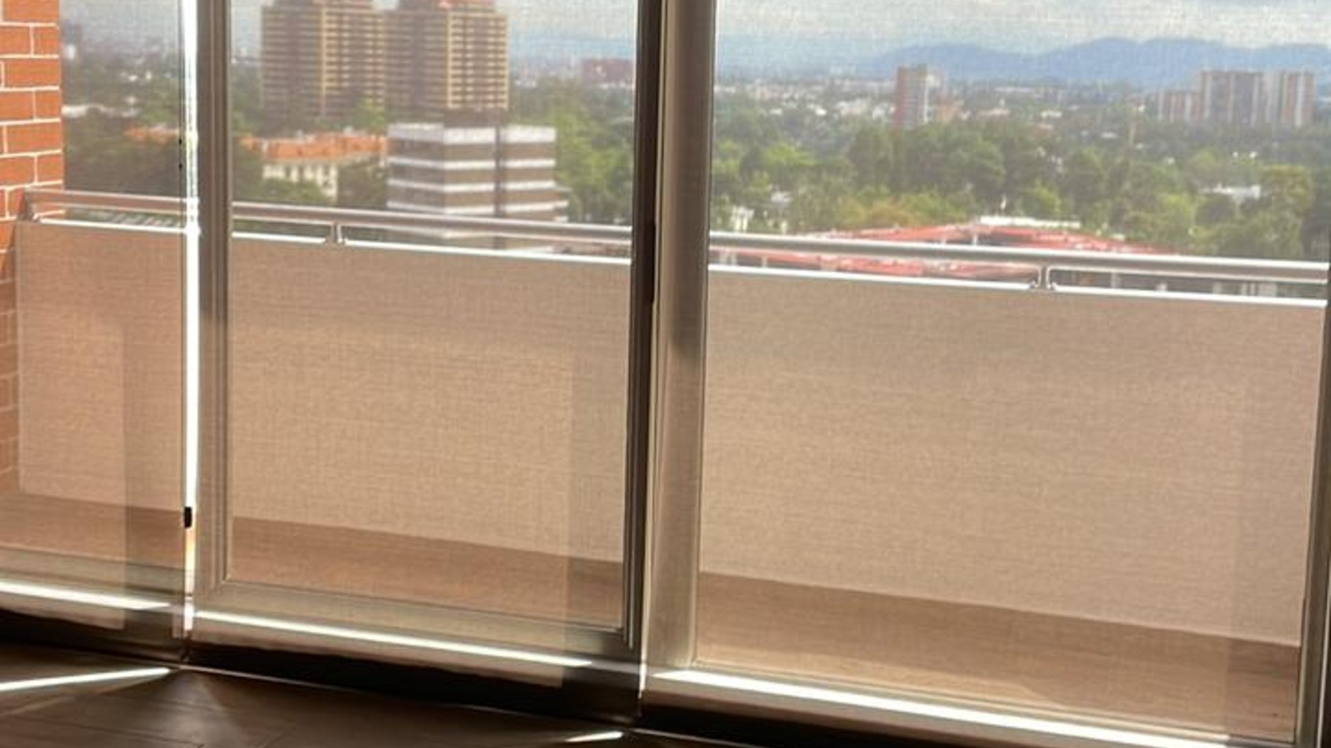 Apartamento en renta en zona 10 / Casalini Diagonal 6 - Miniatura 3