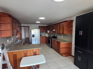 Apartamento en renta en Edificio Boticcelli, zona 15 Ref-6060 - 3