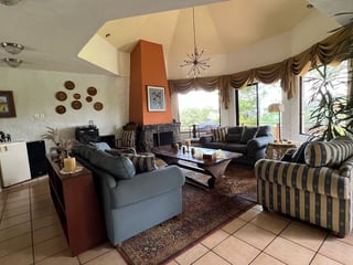 Venta casa a desniveles con jardín en Km 14.5 CAES dentro de Muxbal - 2