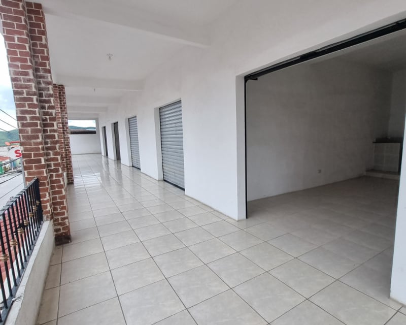 Local Comercial en Alquiler en Sansare